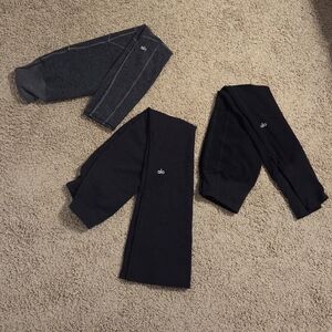 Alo Yoga Leggings Set - Gray and Black Set Of Three
